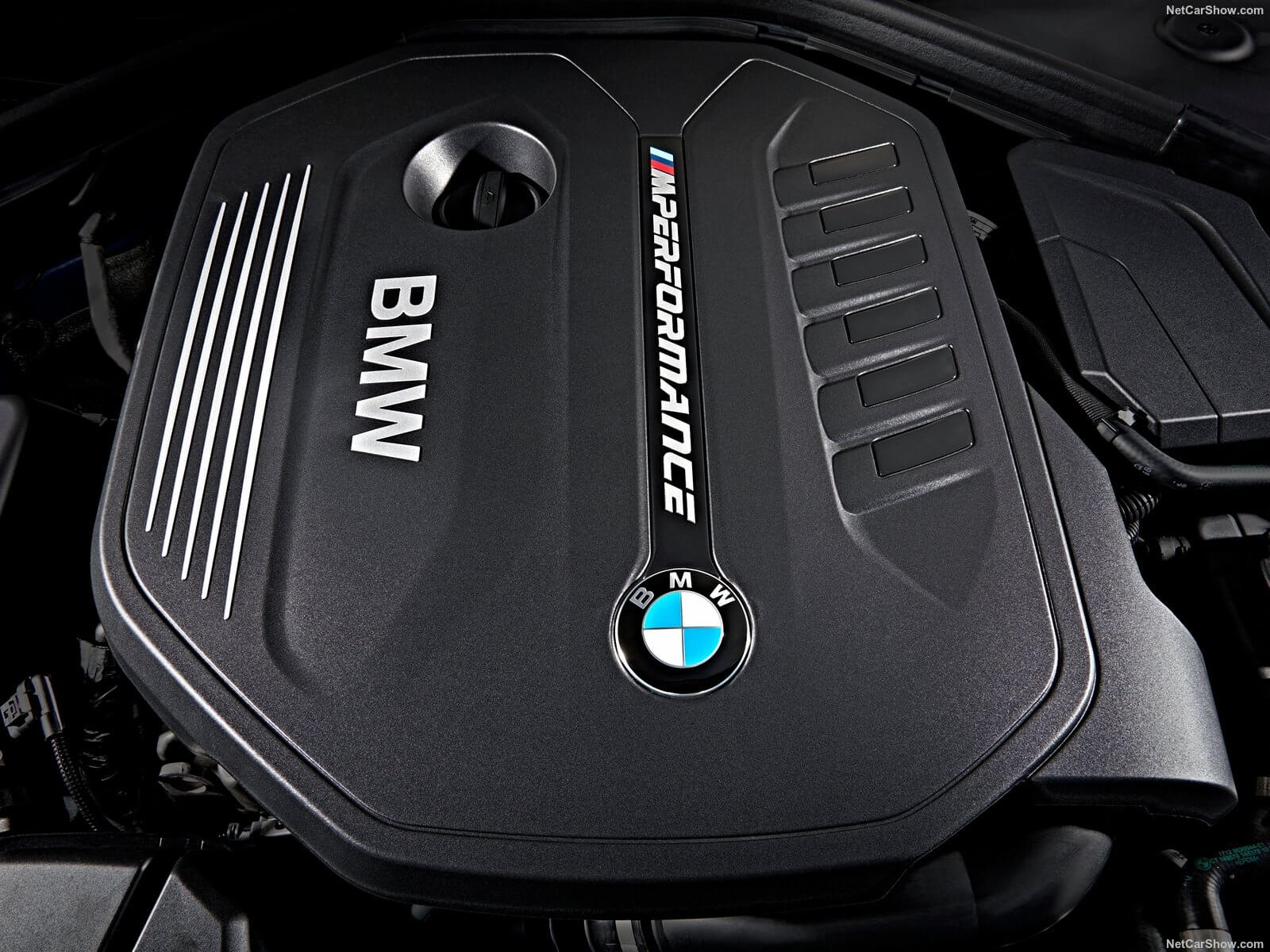 BMW M140i