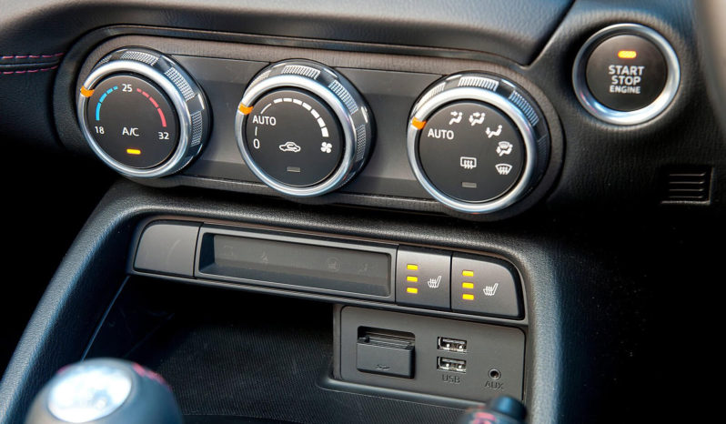 
								Mazda MX-5 full									