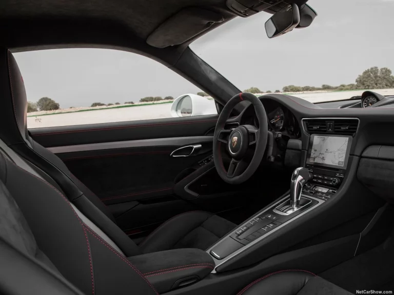 Porsche 911 2018