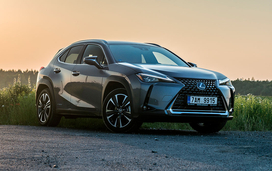 2023 Lexus UX250h Luxury