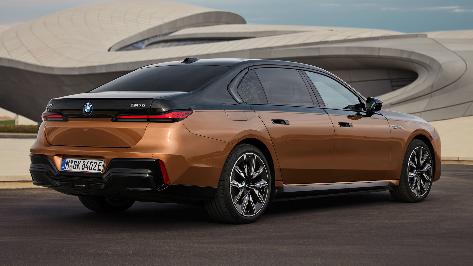 BMW i7 M70 2024