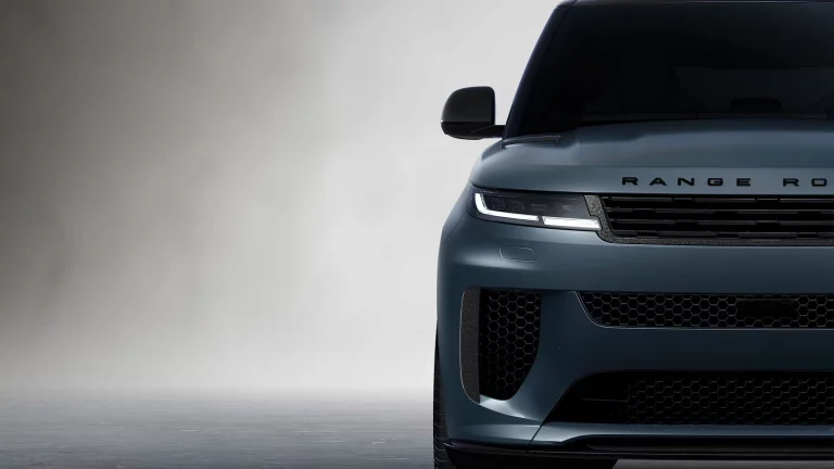 Range Rover SV 2024