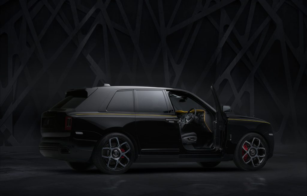 Rolls-Royce Cullinan Black Badge 2024